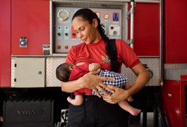 Bombeiras relatam desafios enfrentados para aliar maternidade e profissão