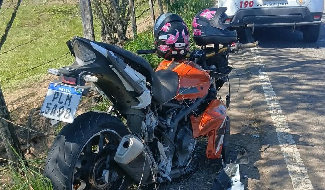 Homem assalta adolescentes e sofre acidente durante fuga na AL-115, em Girau do Ponciano