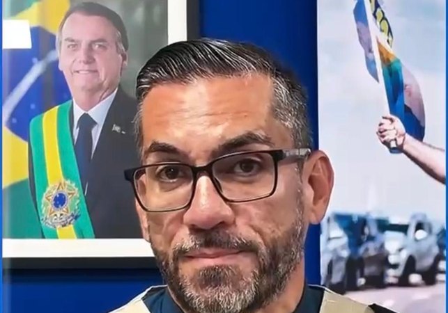 JHC entrega Educação a 'ideologia de gênero', diz bolsonarista