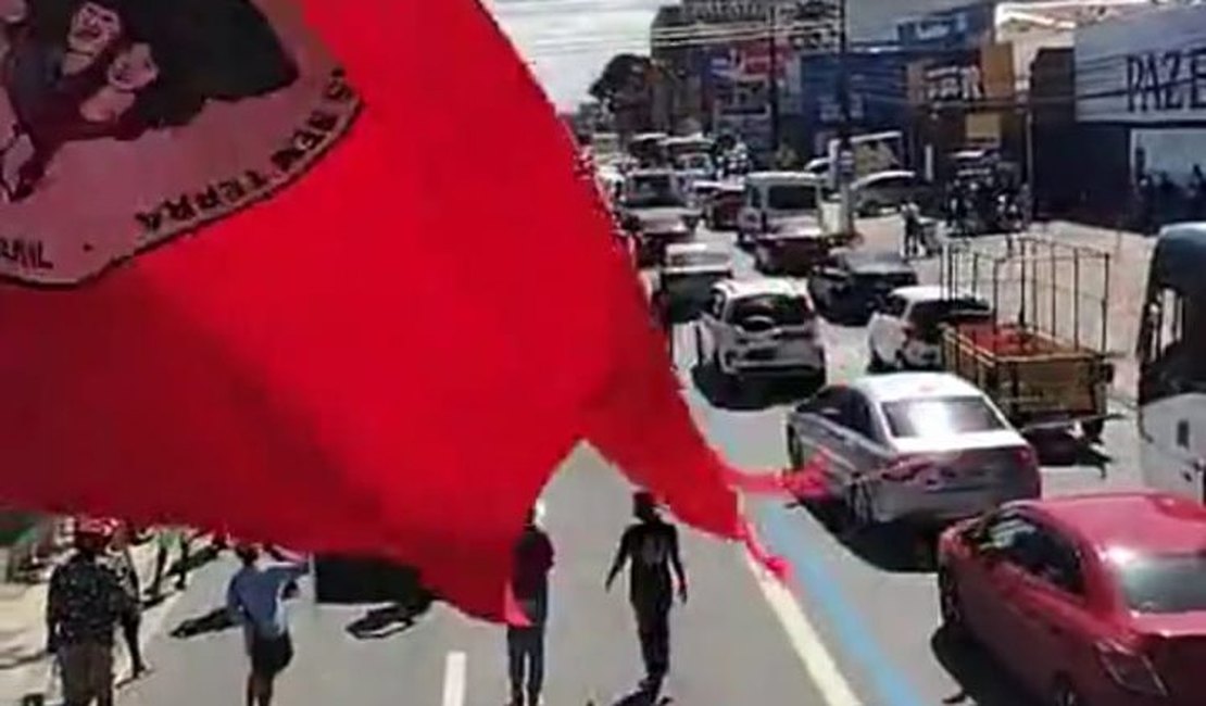 Ato contra Bolsonaro é realizado em Maceió, Arapiraca, Palmeira e Delmiro