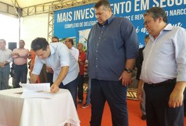 Renan Filho assina ordem para novas delegacias e promete mais vagas em presídios