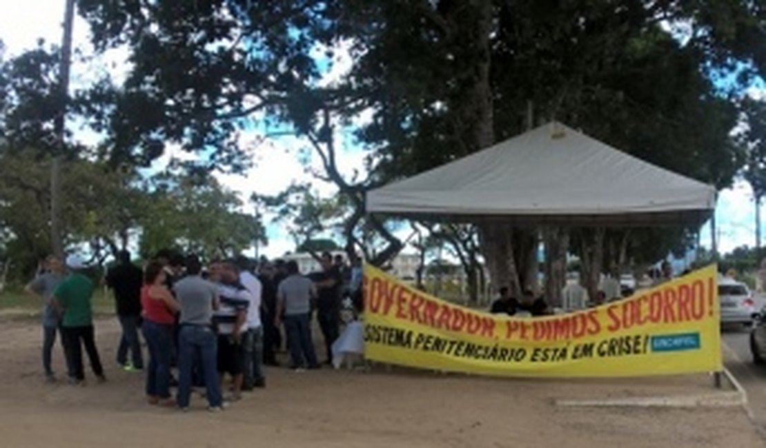 Agentes penitenciários de Alagoas decretam greve por tempo indeterminado