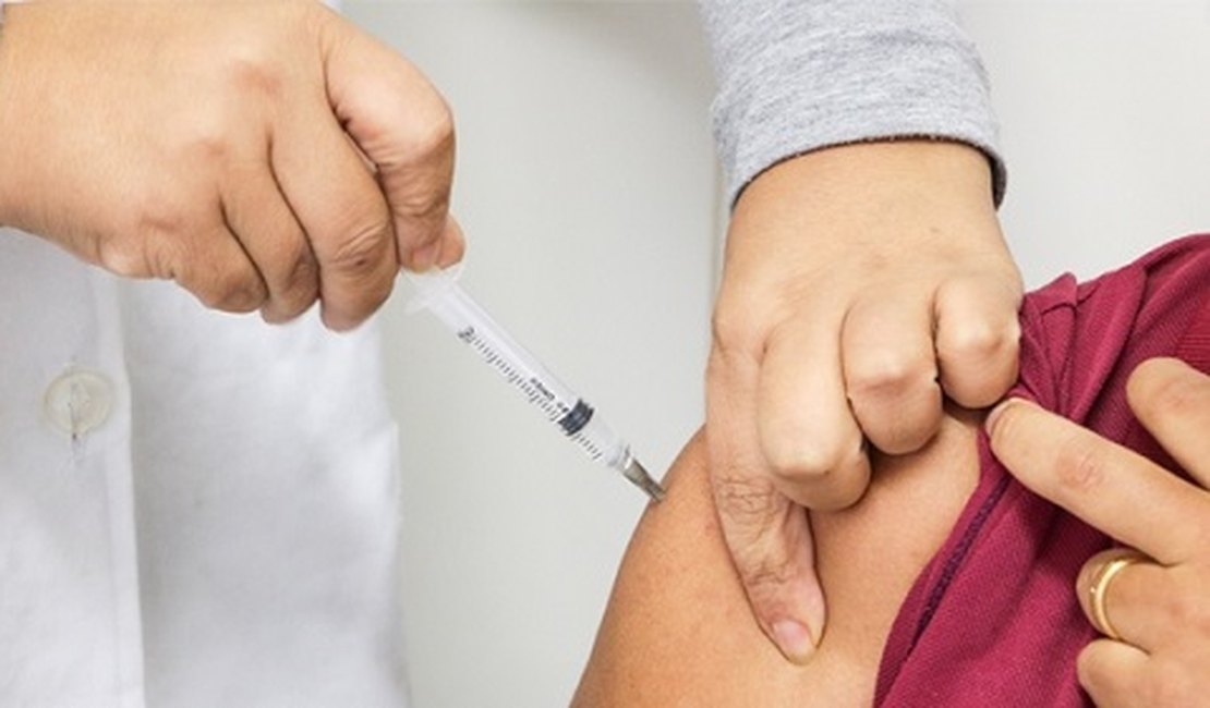 Arapiraca ultrapassa 90% de imunização contra gripe, mas alerta para baixa adesão de crianças, gestantes e puérperas