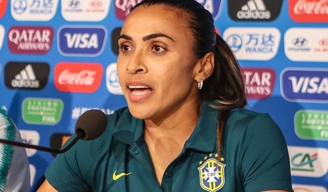 Confirmada na partida contra Itália, Marta critica ex-técnica: 'Ataca desmerecendo nosso trabalho'