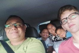 Pai, mãe, dois filhos e um sobrinho morrem em batida entre carro e carreta na BA