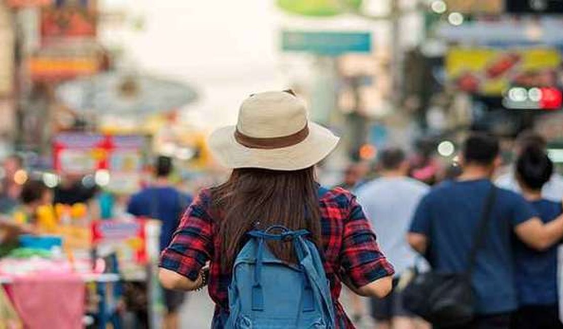 Turistas estão comprando resultados de testes falsos de covid-19 para viajar