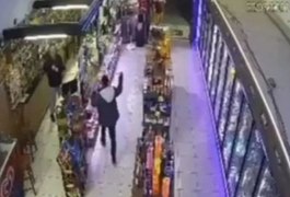 Preço da cerveja gera confusão e cliente tenta assassinar dono de loja