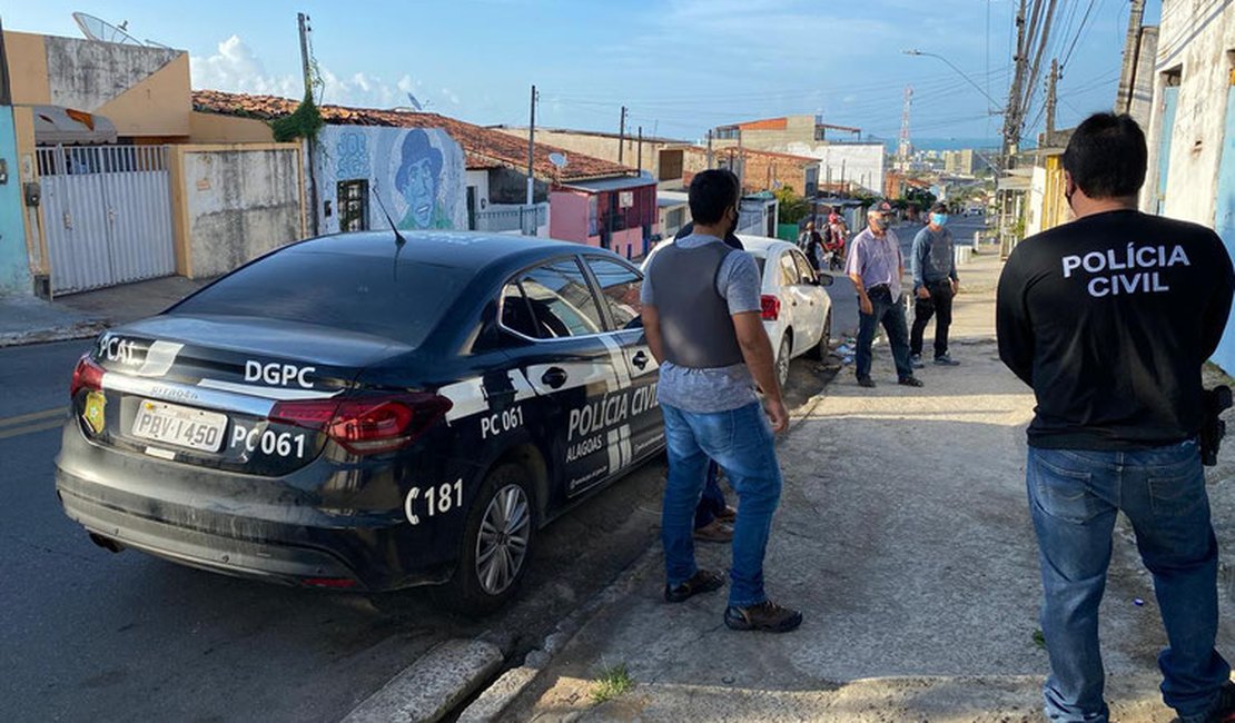 Polícia Civil realiza operação de combate a crimes de roubos