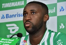 Bruno Alves é o mais novo contratado do CSA