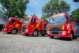 Bombeiros realizam buscas por pessoa desaparecida em matagal em Coqueiro Seco
