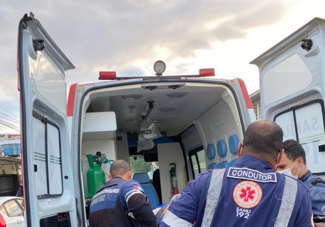 Samu atende criança desorientada que vagava pelas ruas em Maceió