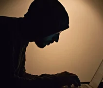 Criminosos oferecem até R$ 200 por automutilação em comunidades online; entenda