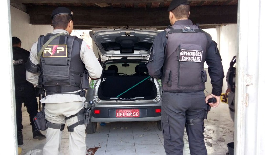 Automóvel roubado na quarta-feira (01) é recuperado pela polícia de Arapiraca