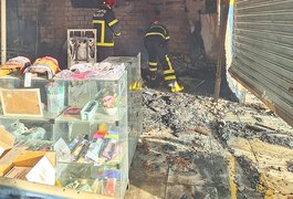 Supermercado é destruído por incêndio no Sertão de Alagoas
