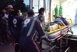 Pedreiro fratura perna em batida entre motocicletas em Feira Grande