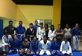 Município oferta aulas gratuitas de jiu-jitsu