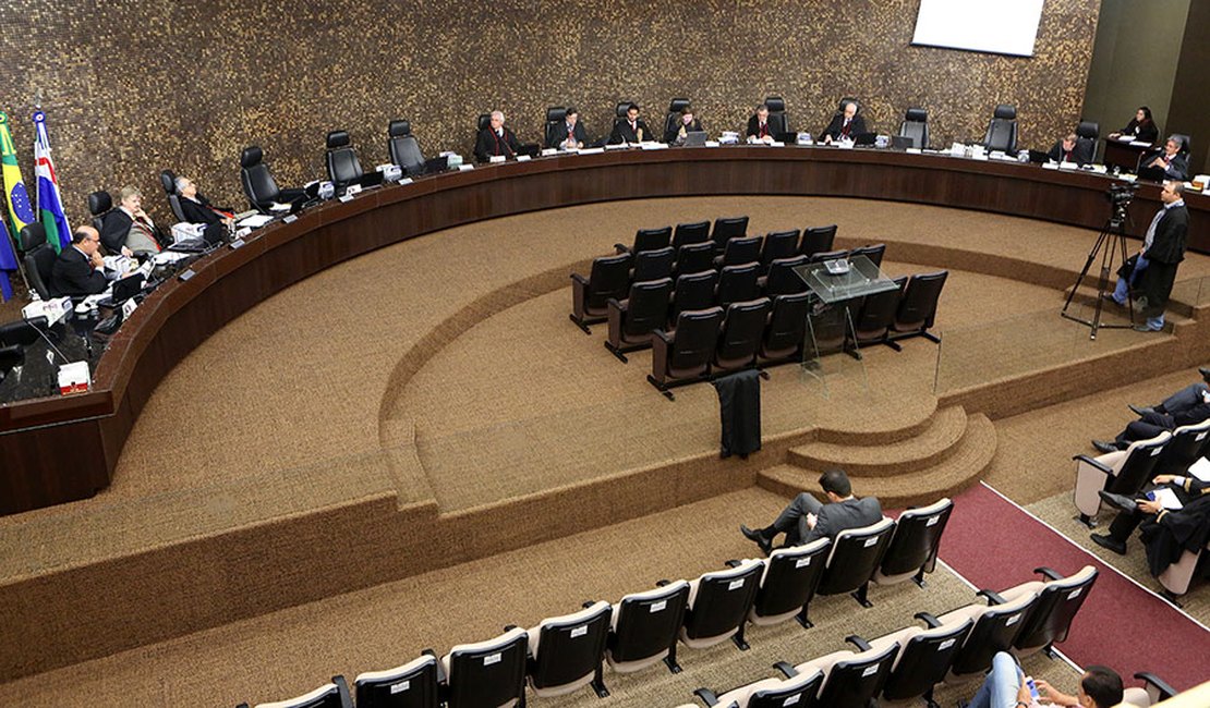Justiça analisa lei que fixou idade para entrar na PM
