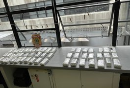 Operação da PF prende duas pessoas e apreende mais de 20 KG de maconha em aeroporto de Alagoas