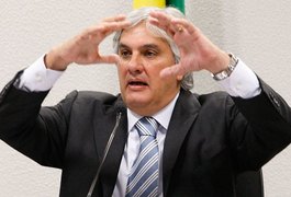 Delcídio pode ter citado ex-presidente Lula só para levar vantagem, diz MPF