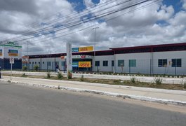 Assaltante é baleado por policial militar ao roubar o celular dela em Arapiraca