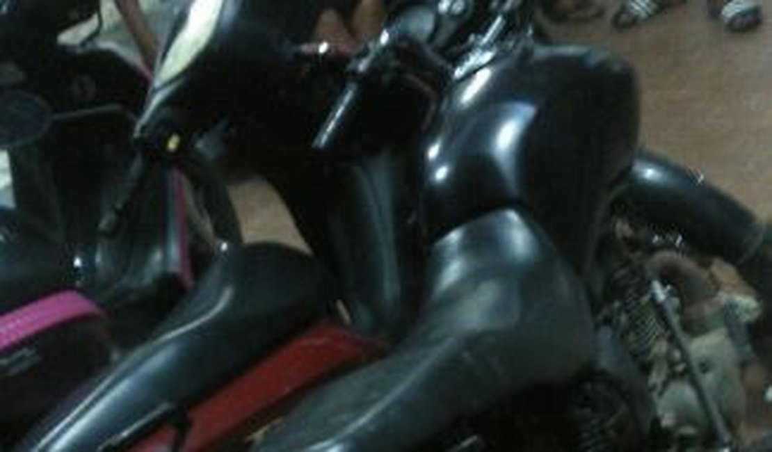 Polícia Militar recupera motocicletas roubadas em Lagoa da Canoa, AL