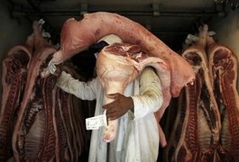 Ministério da Agricultura interdita dois frigoríficos alvos da Carne Fraca