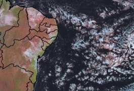 Chuvas intensas colocam Sertão, Agreste e Zona da Mata sob alerta vermelho até quarta-feira, 04