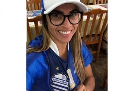 Eufórica, Rainha Marta comemora acesso do CSA à Série A