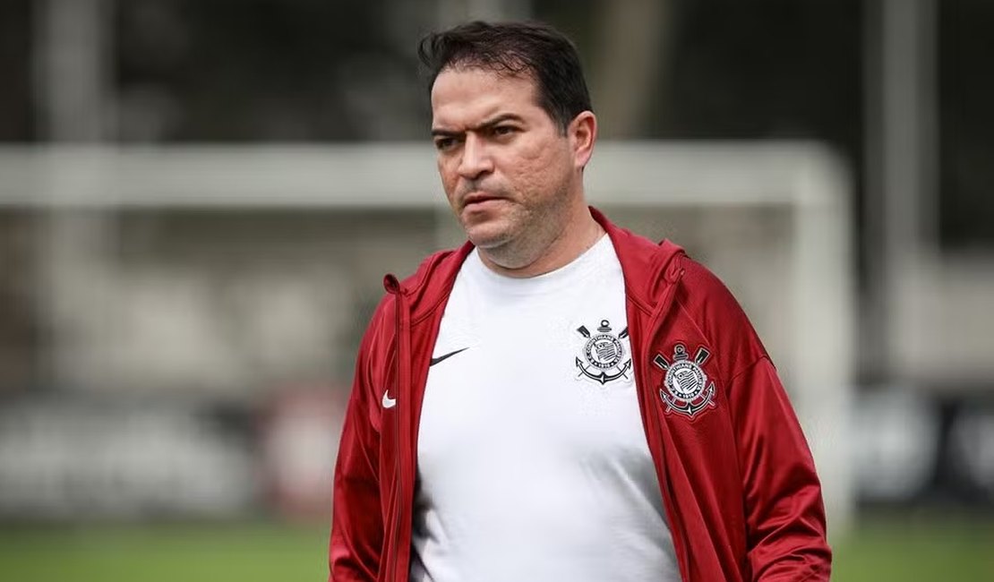 Corinthians demite o executivo de futebol do clube, Marcelo Paz