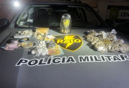 Companhia de Raio prende três homens por tráfico de drogas no Bom Parto, em Maceió
