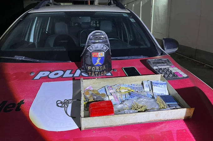 Força Tática do 12º BPM prende dono de ferro velho suspeito de tráfico de drogas, em Maceió