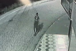 Assista: Vídeo mostra homem seguindo mulher que foi espancada até a morte em Batalha