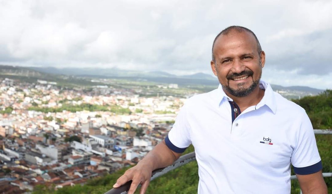 Vídeo. Ex- candidato a vereador passa mal e morre em partida de futebol, em ﻿Caruaru