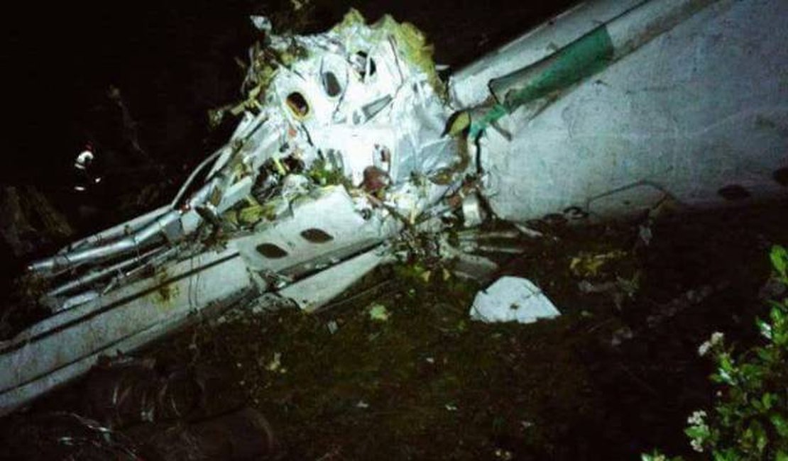 Avião com o time da Chapecoense cai na Colômbia