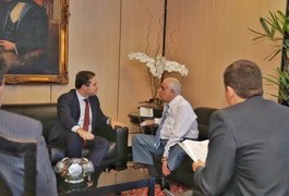 Renan Filho busca recursos para concluir duplicação da BR 101