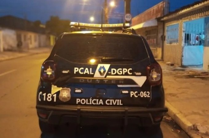 Homem flagrado estuprando menina de 11 anos em casa abandonada é preso em Porto Calvo