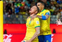 Copa do Mundo de beach soccer: Brasil goleia Omã por 11 a 1