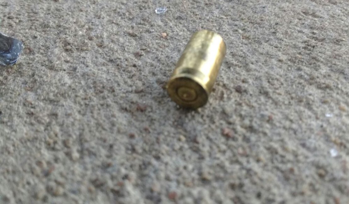 Prédios da Câmara Municipal e prefeitura de Campo Grande são alvos de vândalos