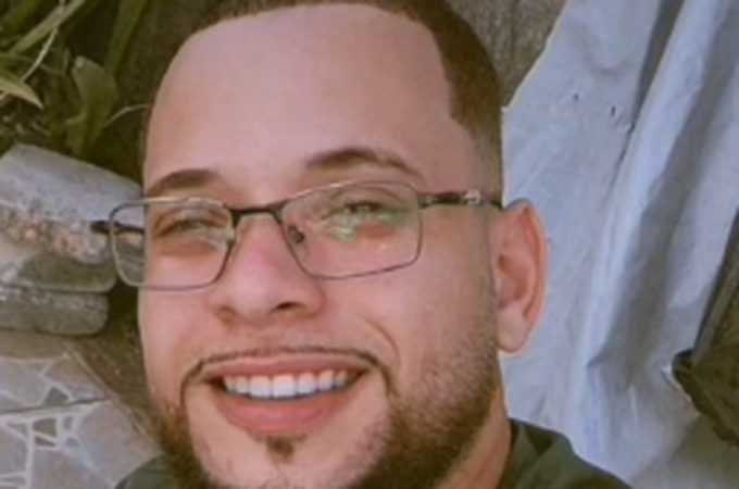 Jovem é morto a tiros dentro de barbearia no Sertão de Alagoas