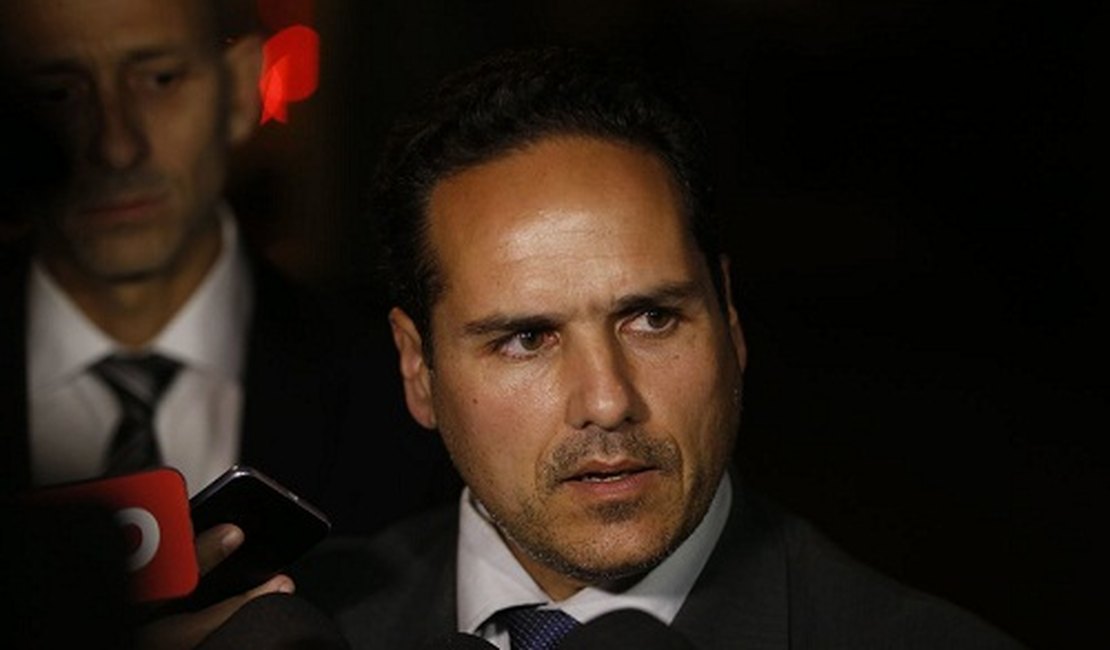 Advogados de agressor de Bolsonaro relatam ameaças: 'Tirei meus filhos de circulação'