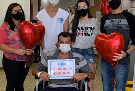 HE de Arapiraca comemora alta de 16 pacientes que venceram a covid-19