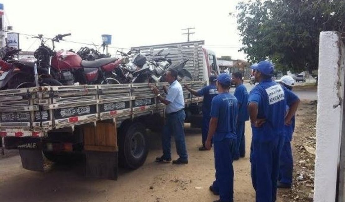 DER inicia retirada de veículos apreendidos do depósito em Arapiraca