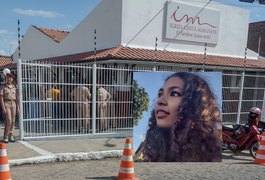 VÍDEO: Corpo da adolescente que morreu ao ser atropelada em Arapiraca é velado