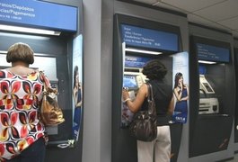 Governo inicia pagamento de salários de abril neste sábado (30)