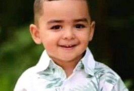 Criança de dois anos morre atropelada enquanto brincava na calçada, no Ceará