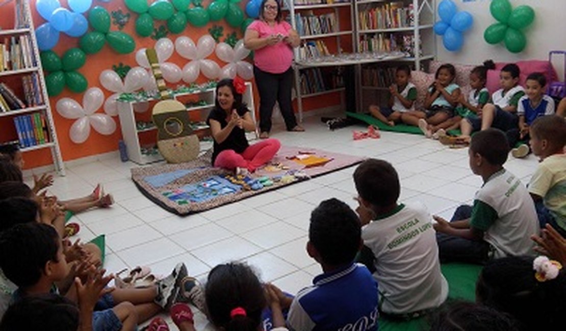Atividades educativas fazem a alegria das crianças no bairro Canafístula