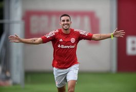Inter aceita proposta de clube árabe e acerta saída de Thiago Galhardo por empréstimo