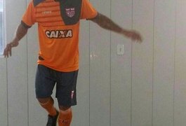Argentino do CRB, Razzoti diz estar  se adaptando a idioma e novo país