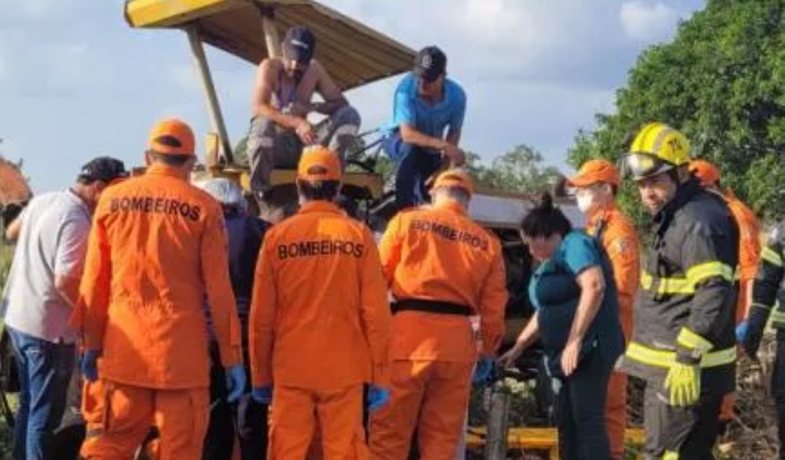 Agricultor perde parte de perna em acidente com máquina forrageira em Canapi
