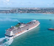 Navio vindo da Itália chega a Maceió com mais de 4.500 passageiros